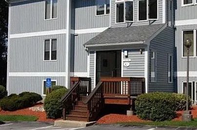 Foto del edificio - 330 Sunderland Rd