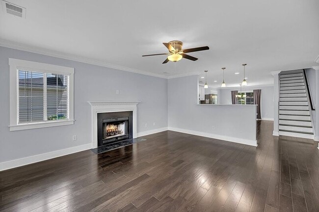 Foto del edificio - 2477 Melville Rd