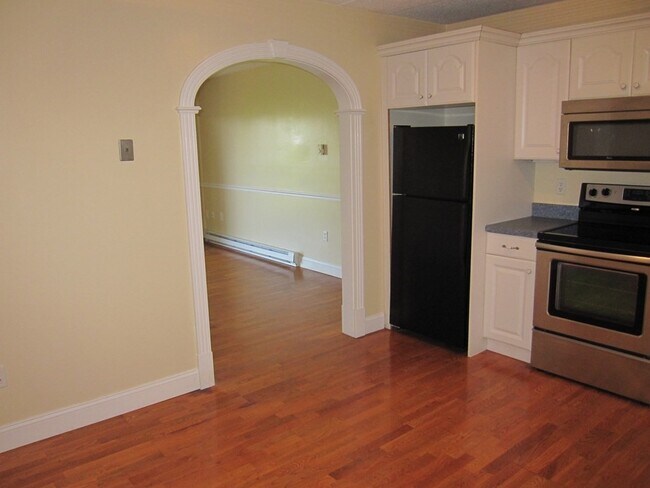 Building Photo - 308 Quarry St
