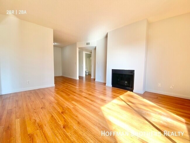 Building Photo - 2724 Abbot Kinney Blvd Venice, CA 90291