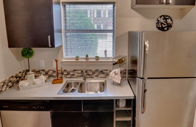 Foto del edificio - 3906 Murray Ct
