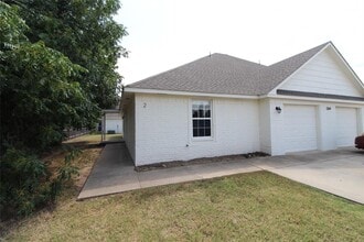 Building Photo - 1304 Commerce Dr