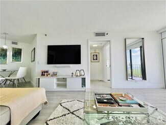 Building Photo - 9650 S Ocean Dr