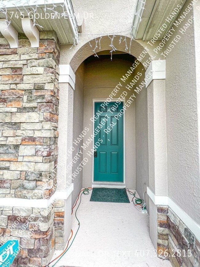 Building Photo - Your Dream Home Awaits: Spacious 4BR/3BA H...