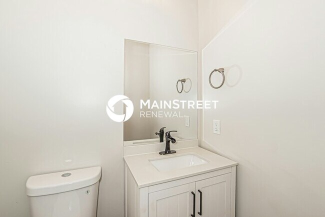 Foto del edificio - 3 Bedroom Pet-Friendly Home in KNOXVILLE, TN with Main Street Renewal