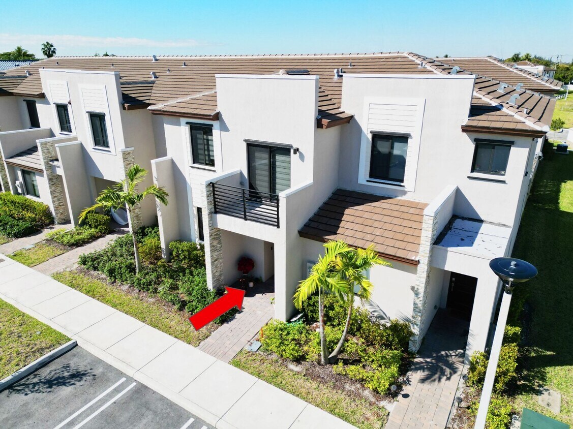 Photo - 21452 NE 3rd Path (Miami, FL)
