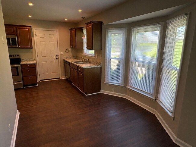 Foto del edificio - Quaint Ranch style home in Clarksville
