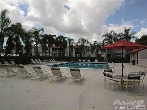Foto del edificio - 7435 Woodmont Terrace
