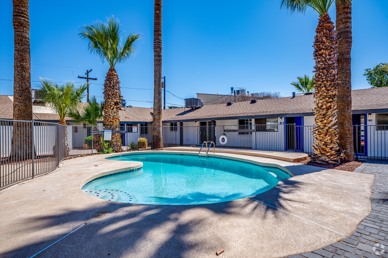 Primary Photo - Caya Apartments