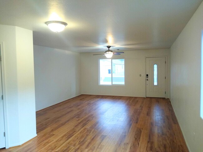 Living room - 1190 W 31st St