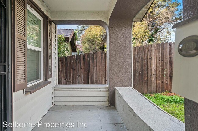 Building Photo - 2 br, 2 bath House - 5317 Normandie Ave