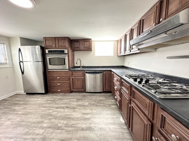 Foto del edificio - 411 Sapphire Way