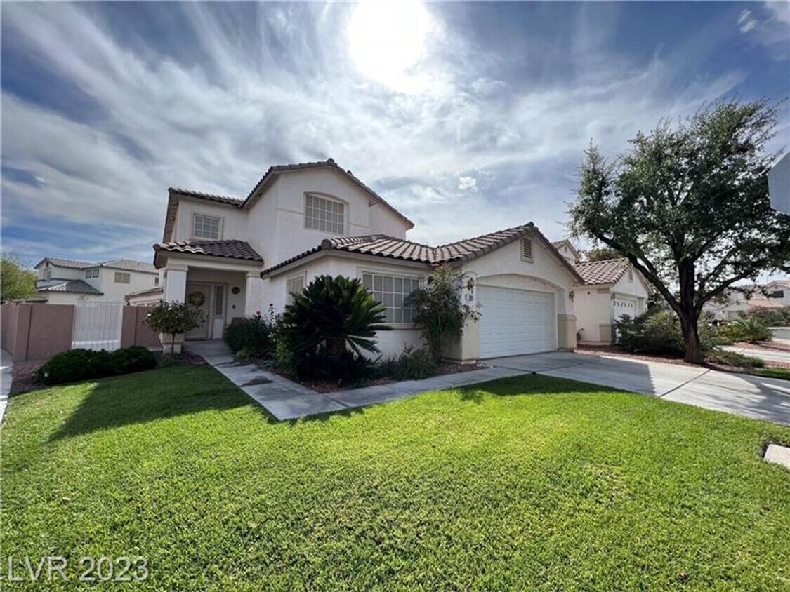 Primary Photo - 995 Prestige Meadows Pl