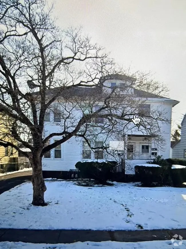 Building Photo - 193 Branford St