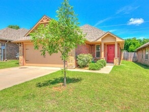 Building Photo - 804 Stag Trail