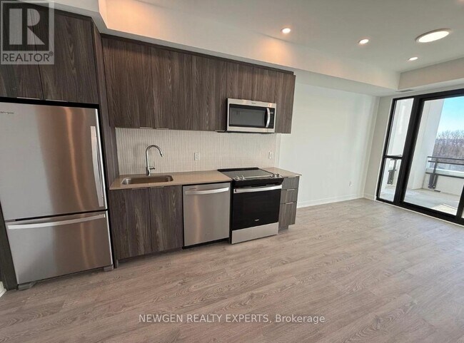 Photo du bâtiment - 750 Whitlock Ave