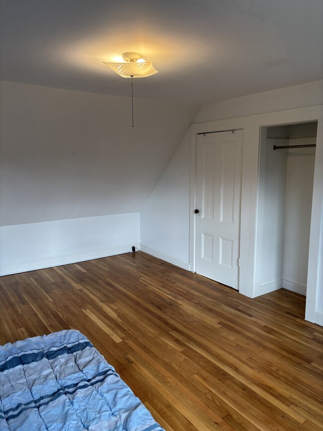 Dormitorio principal - 104R Homes Ave