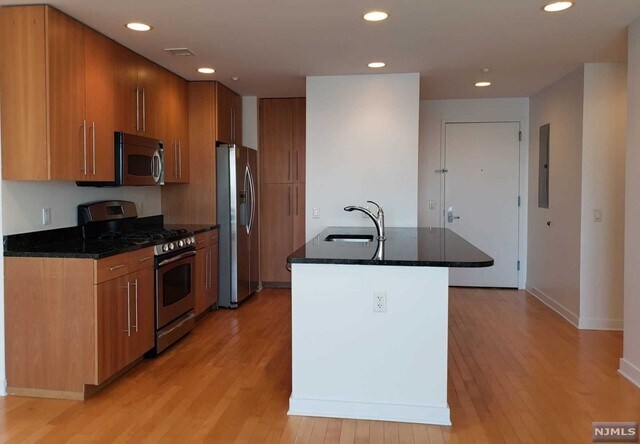 Foto principal - 600 12th St