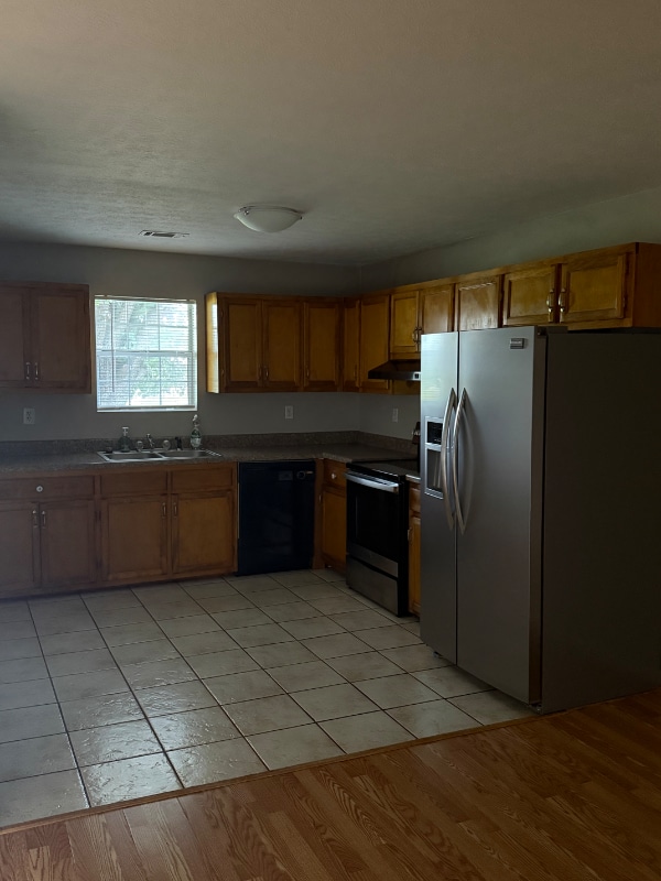 Building Photo - 25 Frogtown Rd