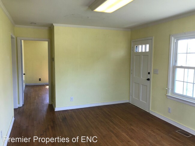 Building Photo - 2 br, 1 bath House - 500 Beacham Lane