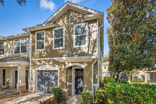 Building Photo - 13354 Solar Dr