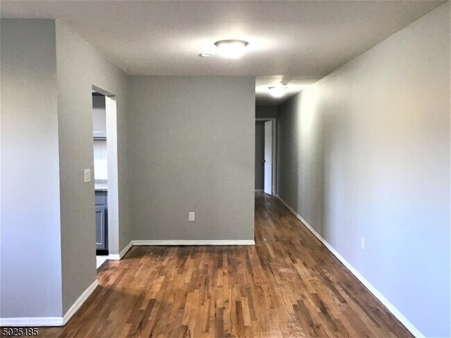 Building Photo - 55 Gill Ln