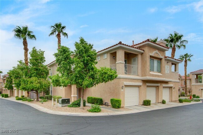 Building Photo - 251 S Green Valley Pkwy