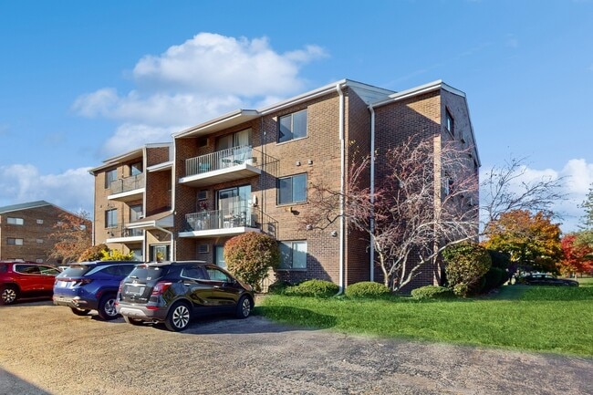 Building Photo - 7325 Tiffany Dr