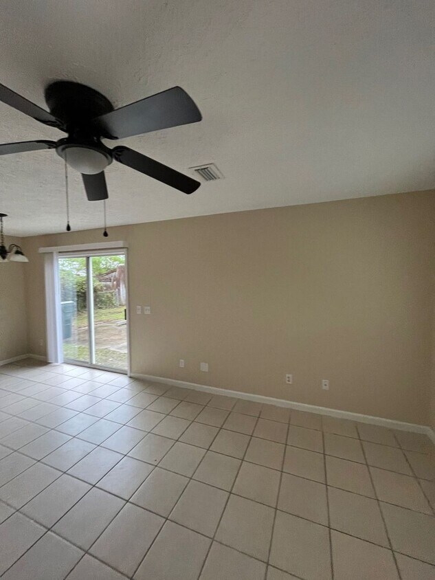 Foto del edificio - 1305 County Rd 390