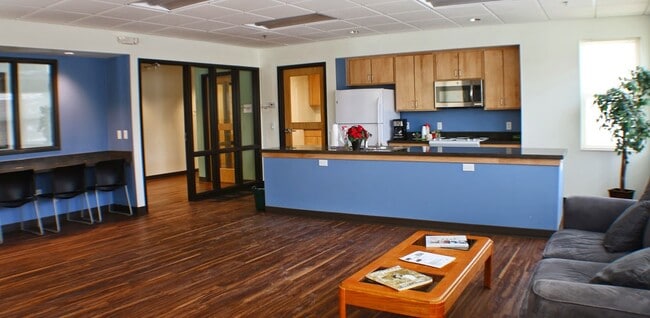 Building Photo - Rolling Hills Apartments