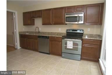 Building Photo - 6650 Midhill Pl