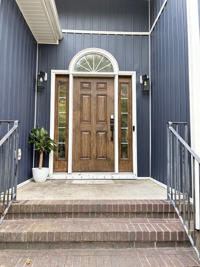 Foto del edificio - 427 Lakeview Dr