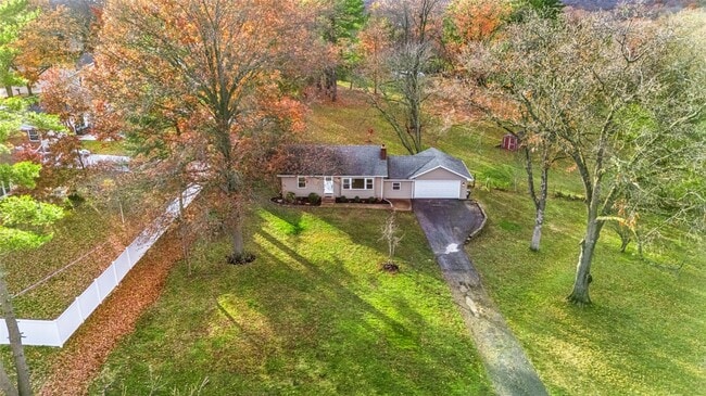 Foto del edificio - 84 Strecker Rd