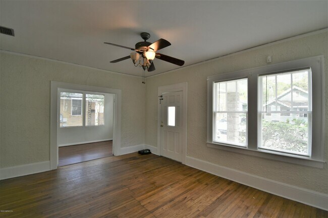 Building Photo - 4512 Astral St