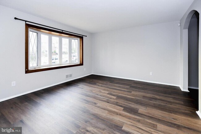Building Photo - 6718 Longridge Dr