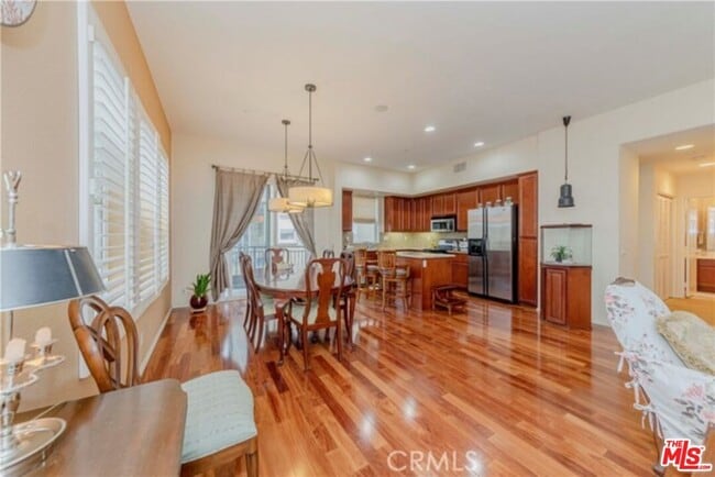 Building Photo - 1108 Jewett Dr