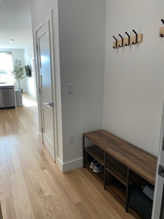 Building Photo - 28 South St