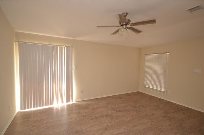 Foto del edificio - 1322 Manley Way