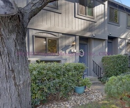 Building Photo - 85 Gazania Ct