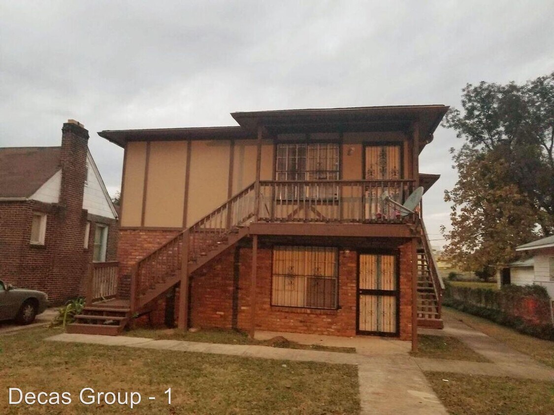 Primary Photo - 740 McMillon Ave