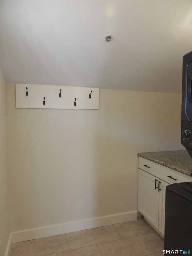 Foto del edificio - 56 Harrison Ave