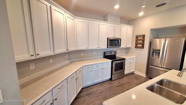 Building Photo - 935 Potenza Dr