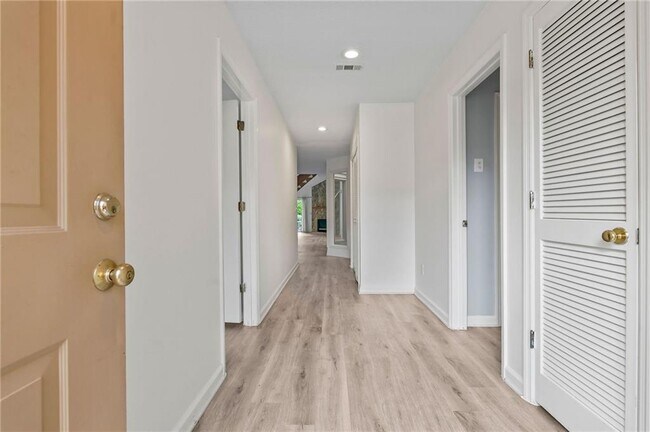 Building Photo - 4039 Fawn Run