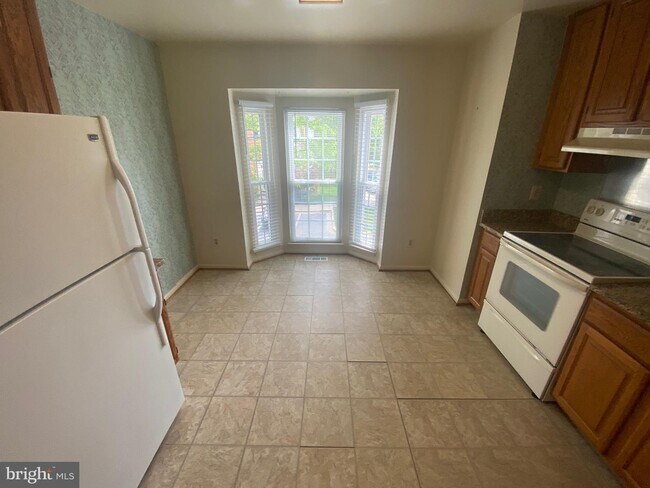 Building Photo - 13400 Silver Moon Way