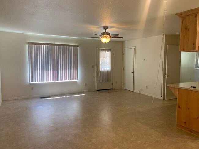 Building Photo - 4631 Lobo Trl