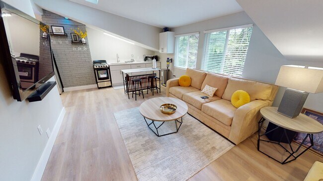 Foto del edificio - 11718 1/2 55th Ave SW