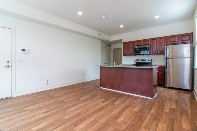Building Photo - 2 br, 2 bath Triplex - 1905 N 7TH ST Unit B