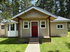 Building Photo - 1533 3rd Ave W