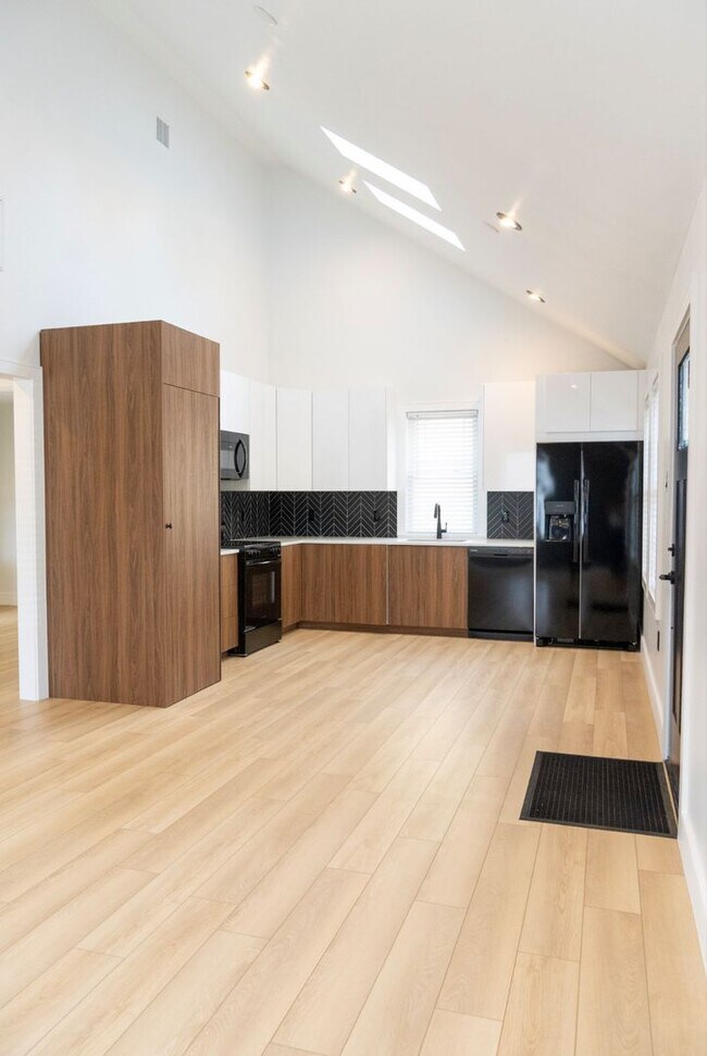 Foto del edificio - Newly Constructed Single-Family Home For R...