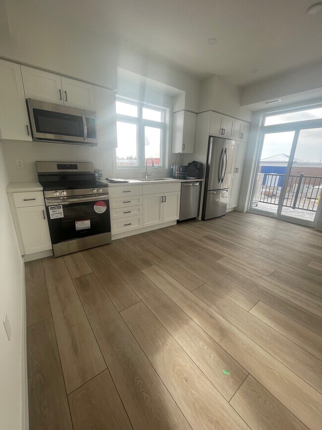 Photo du bâtiment - 824 Woolwich St